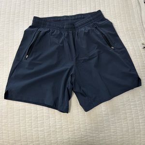 Men’s All in motion athletic shorts size medium